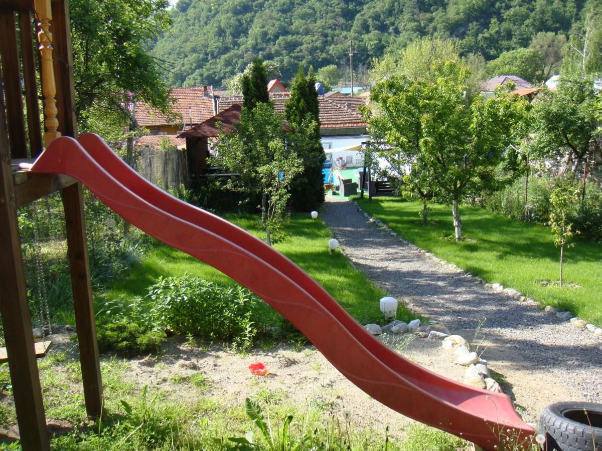 Гостевой дом Cazare Casa Sandra Бэиле-Еркулане-44