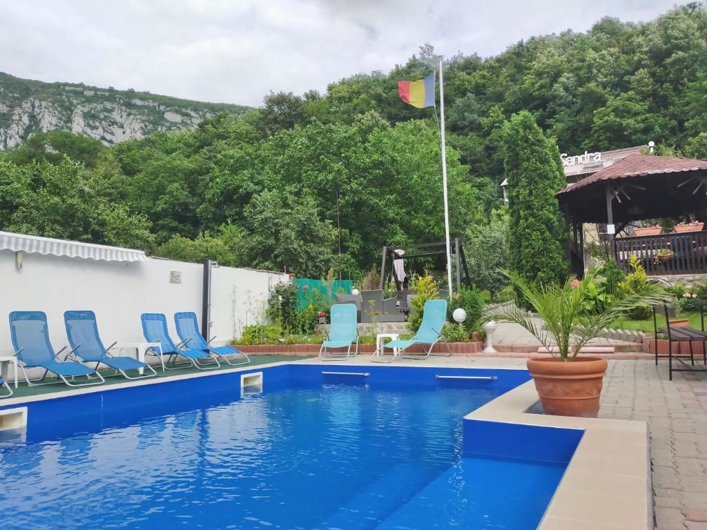 Гостевой дом Cazare Casa Sandra Бэиле-Еркулане-52