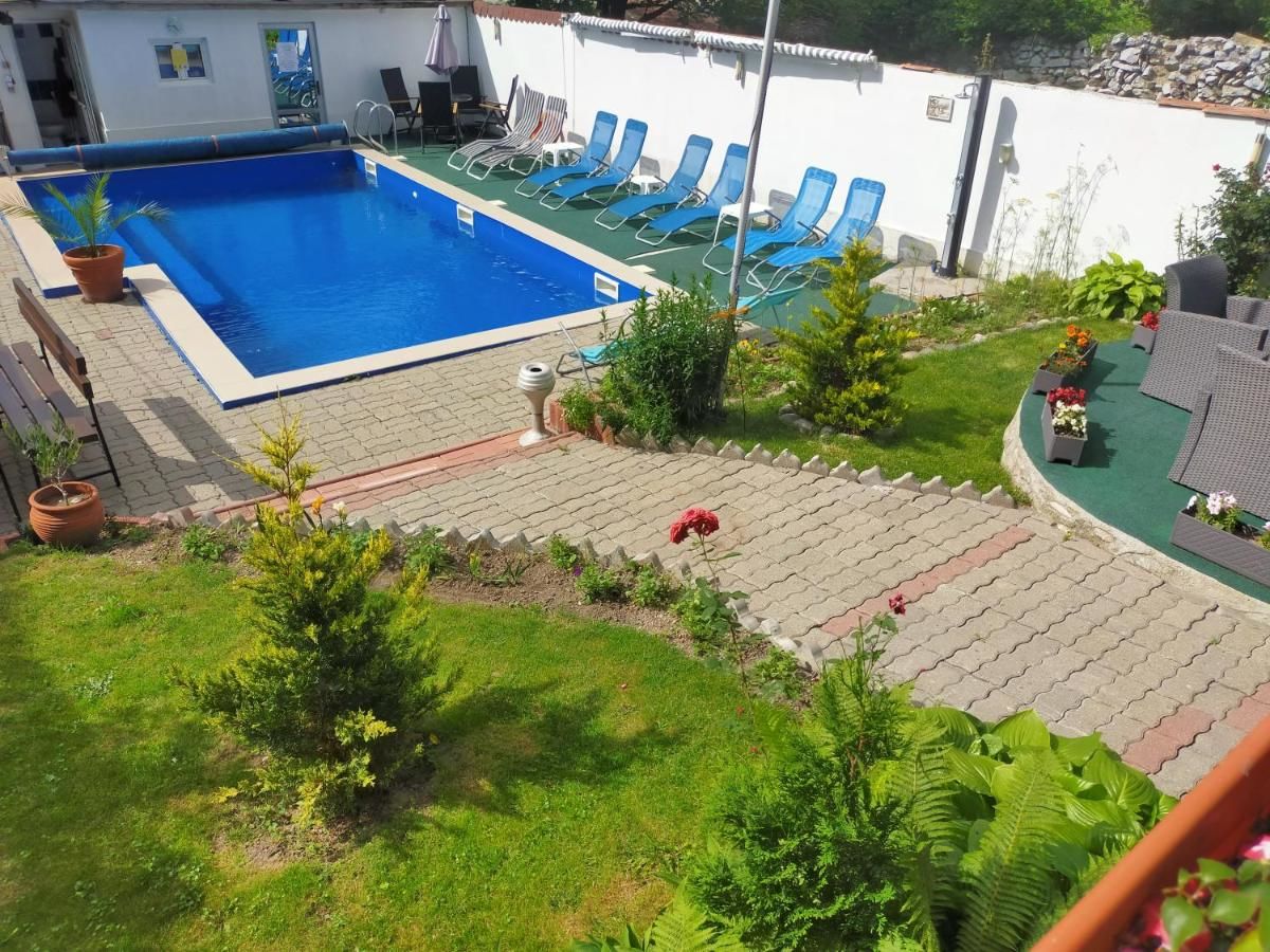 Гостевой дом Cazare Casa Sandra Бэиле-Еркулане